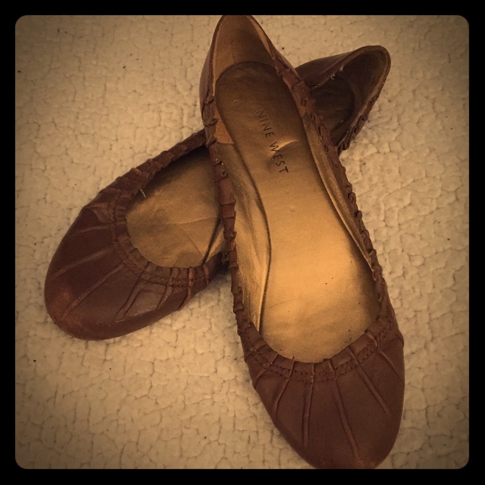 nine west brown soprettyo ballet flats (pre-owned)